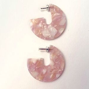Madewell Blush Pink Tortoise Acetate Hoop Earrings NWOT